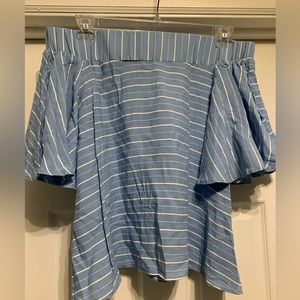 NWOT Off Shoulder Top SZ L
